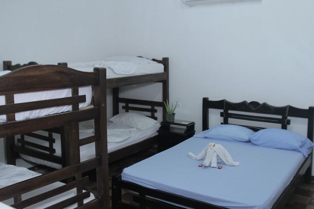 Hostel Casa Eugenia Cartagena Екстер'єр фото